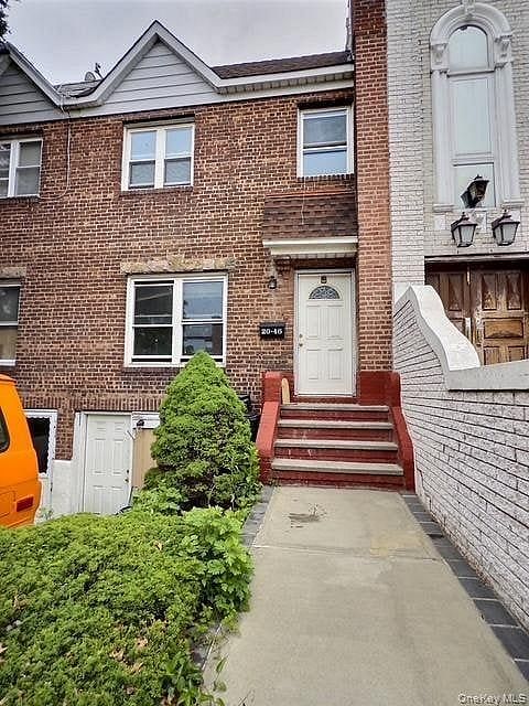 2046 26th Street