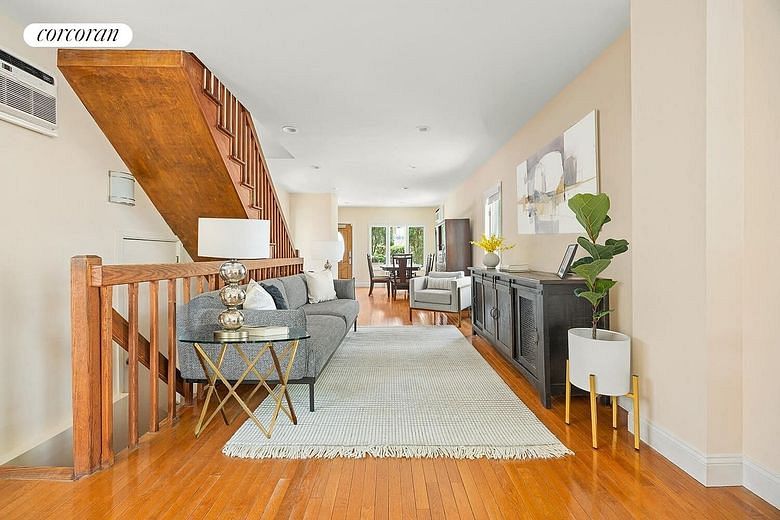 2047 East 54th Street