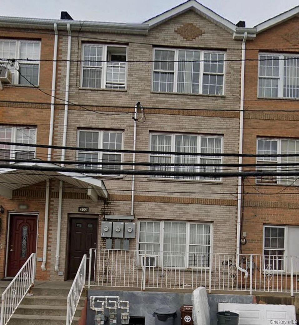 205 Beach 28th Street