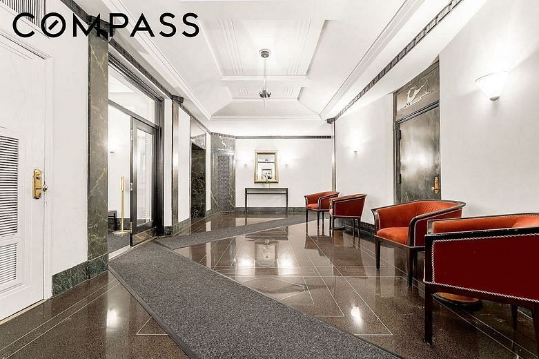 205 East 69th Street #4FG