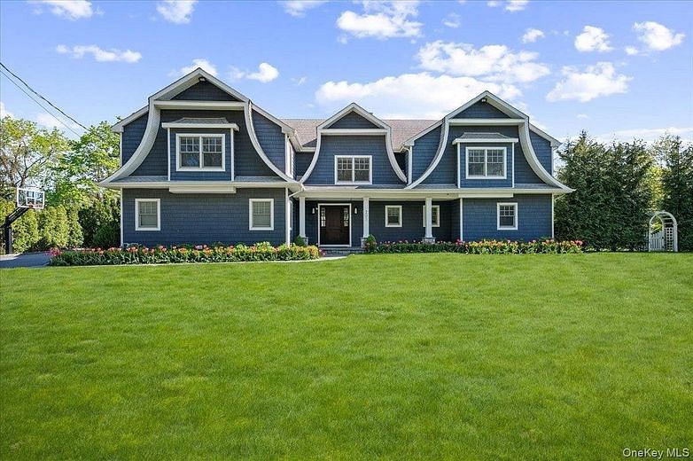 205 Hewlett Neck Road