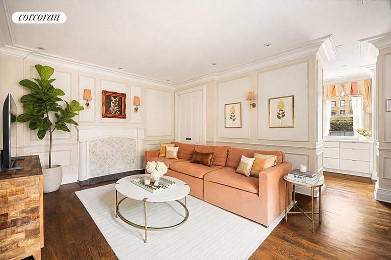 205 West 57th Street #10DC