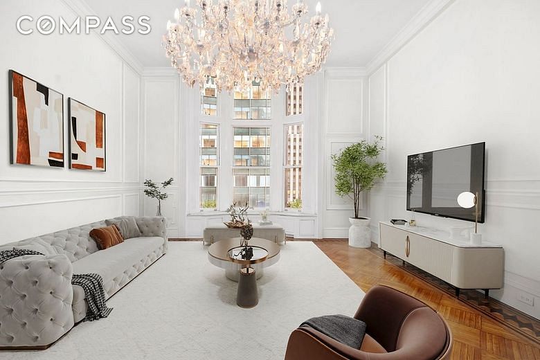 205 West 57th Street #3DB