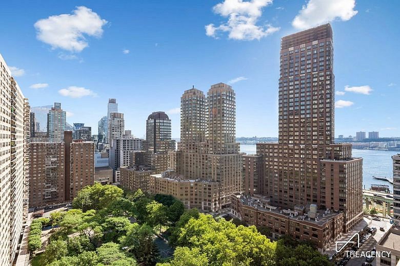 205 West End Avenue #21W