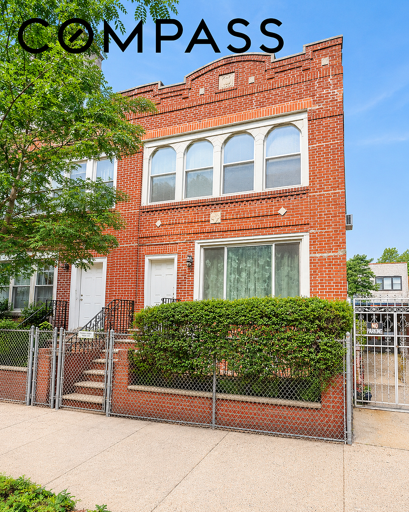 2052 Union Street