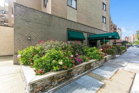 Image 1 of 17 for 100 E Hartsdale Avenue #MEW in Westchester, Hartsdale, NY, 10530