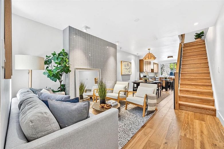 205A Chauncey Street