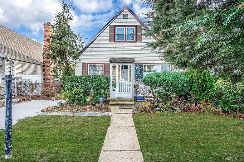 206 W Marshall Street