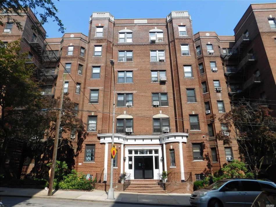 Image 1 of 19 for 96-11 65th Road #213 in Queens, Rego Park, NY, 11374