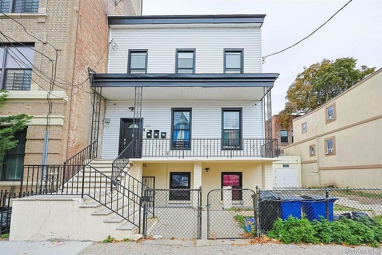 2064 Bathgate Avenue