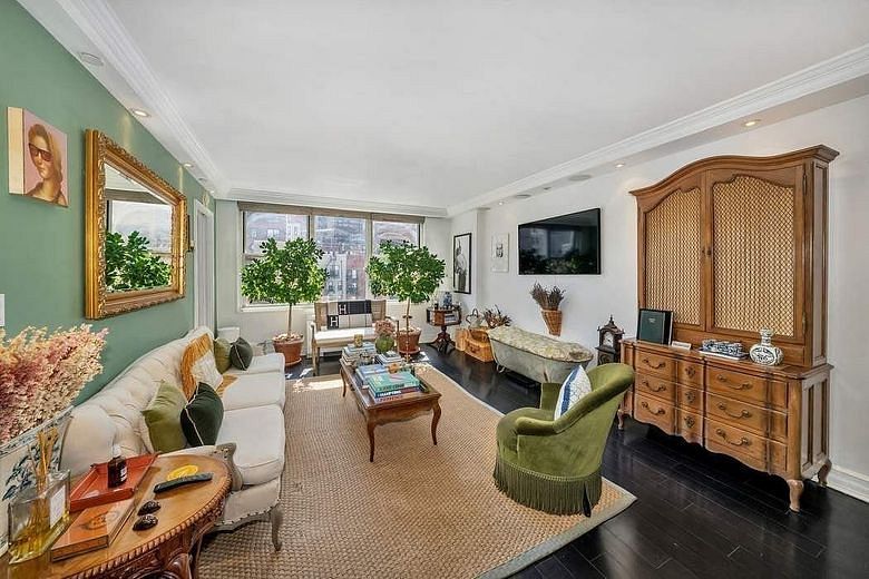 207 East 74th Street #7F