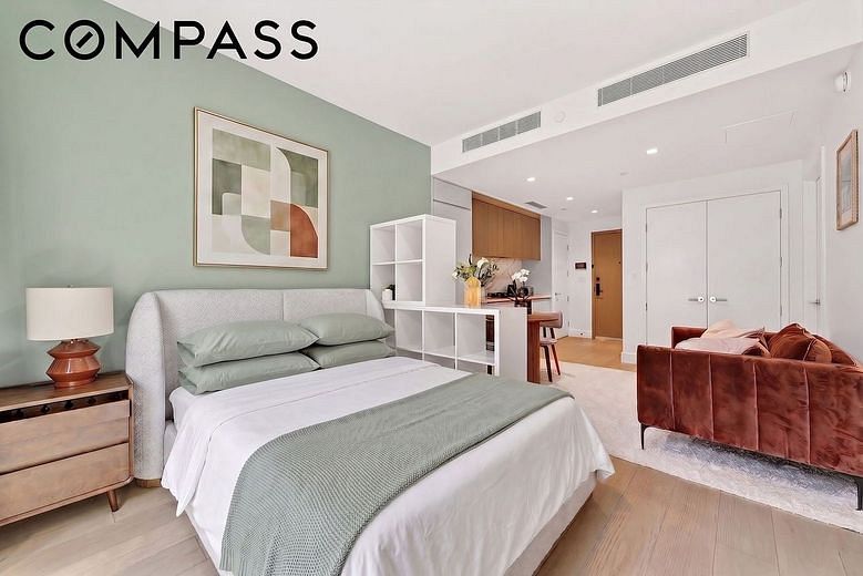 208 Delancey Street #1C