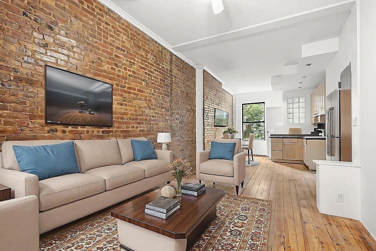 Image 1 of 13 for 208 East 90th Street #4E in Manhattan, NY, 10128