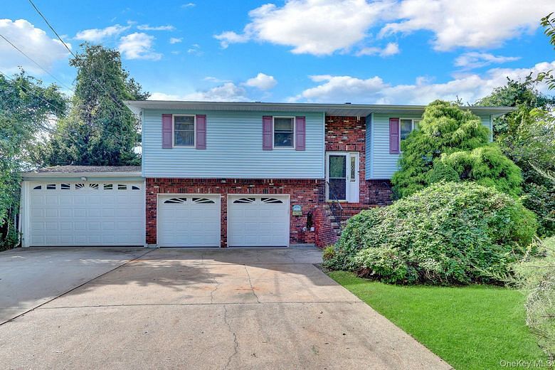 208 Raider Street