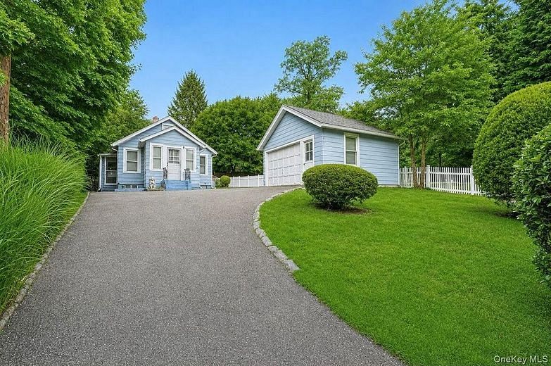 208 Vineyard Road