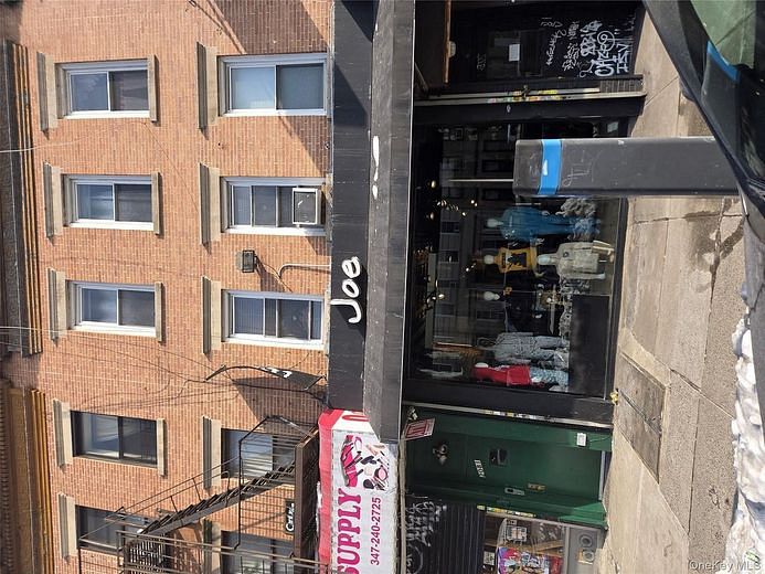 2083 Nostrand Avenue #2 Familly