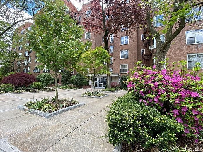 209-80 18th Avenue #2G