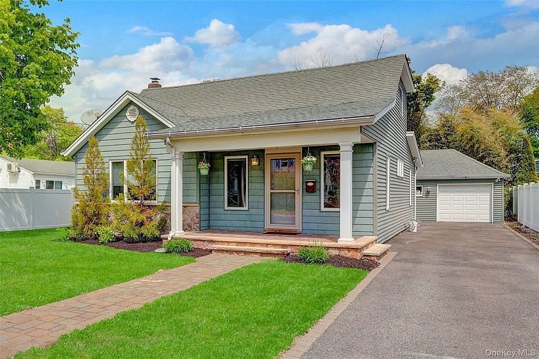 209 Center Bay Drive
