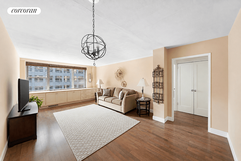 209 East 56th Street #9E
