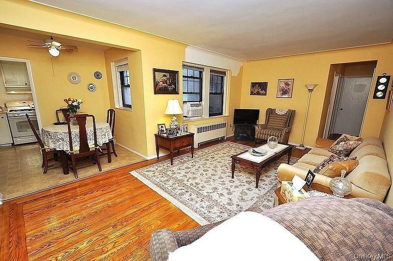209 Garth Road #2M