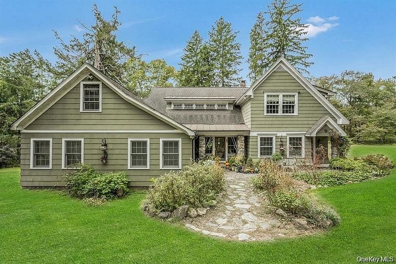 209 Hardscrabble Road