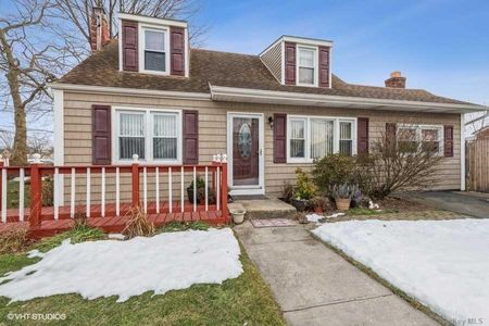 Image 1 of 30 for 241 6th Street in Long Island, Lindenhurst, NY, 11757