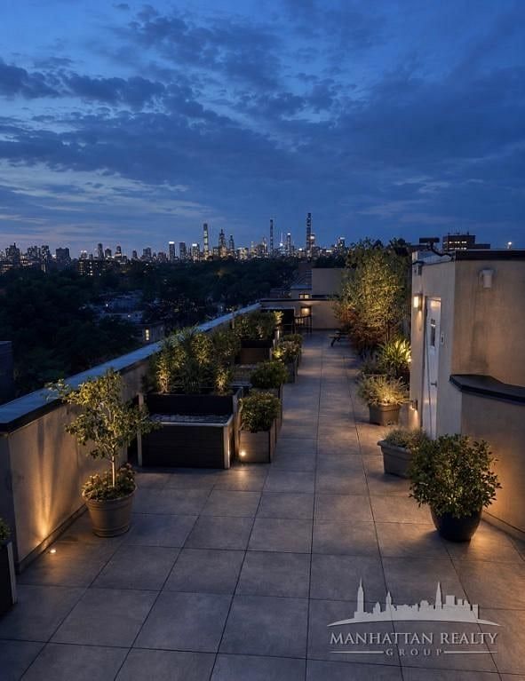 2098 Frederic Douglas Boulevard #3E