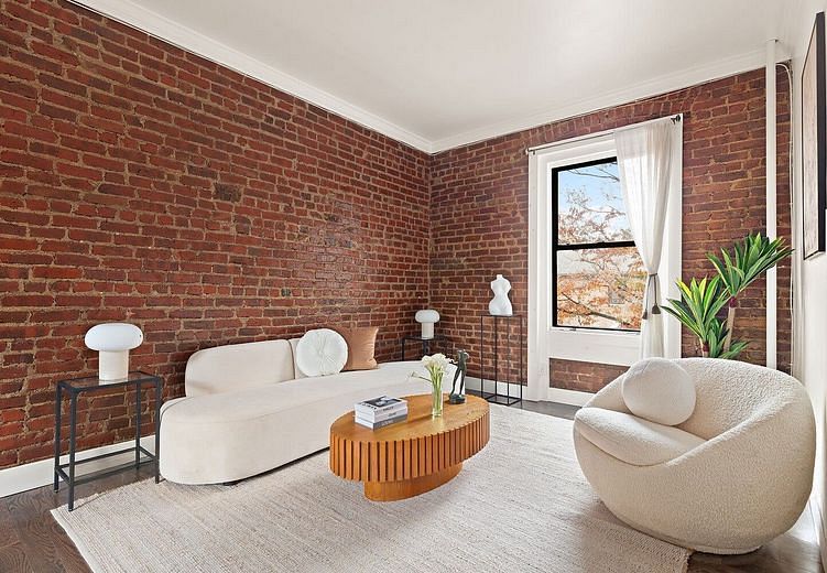 21-06 35th Street #3E