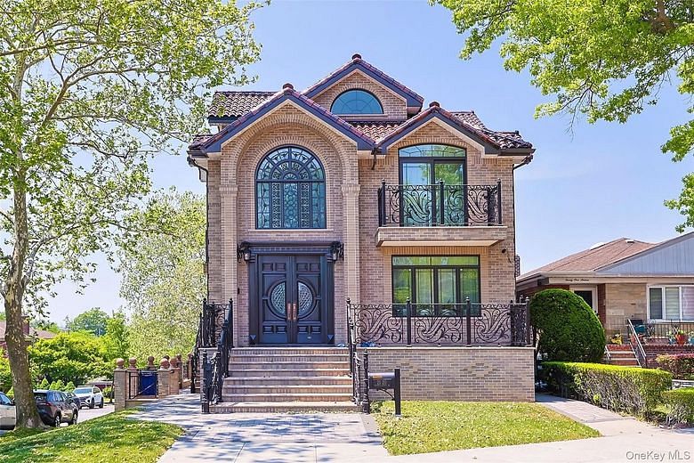 21-20 Francis Lewis Boulevard