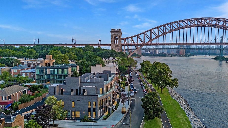 21-31 Shore Boulevard #1B