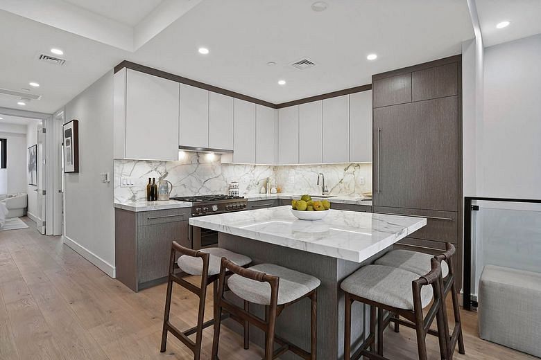 21-31 Shore Boulevard #1B