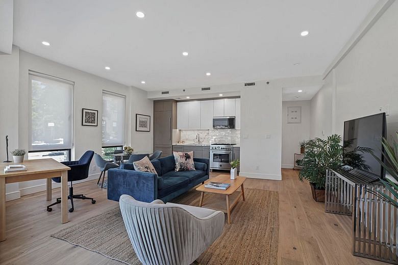 21-31 Shore Boulevard #1F