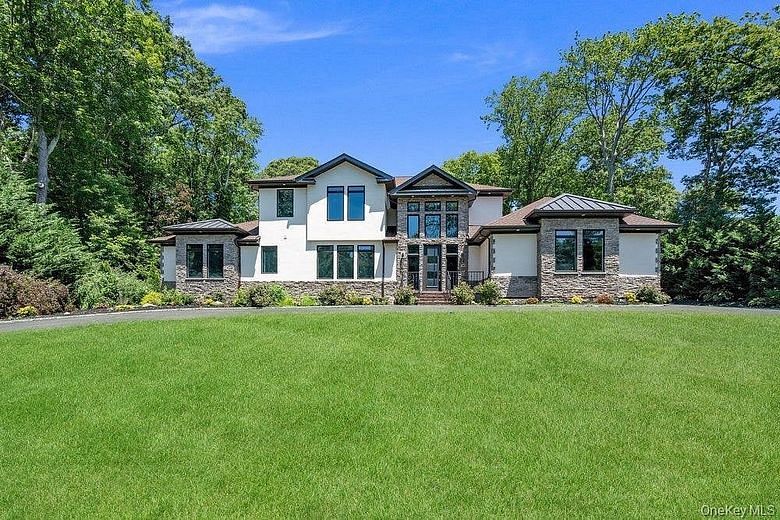 21 Arista Drive