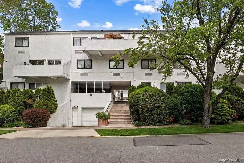 21 Canterbury Road #15