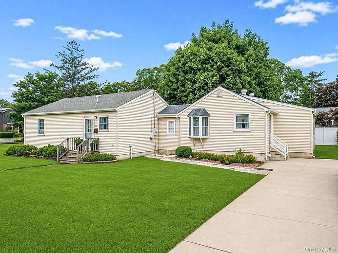 21 Cherokee Drive