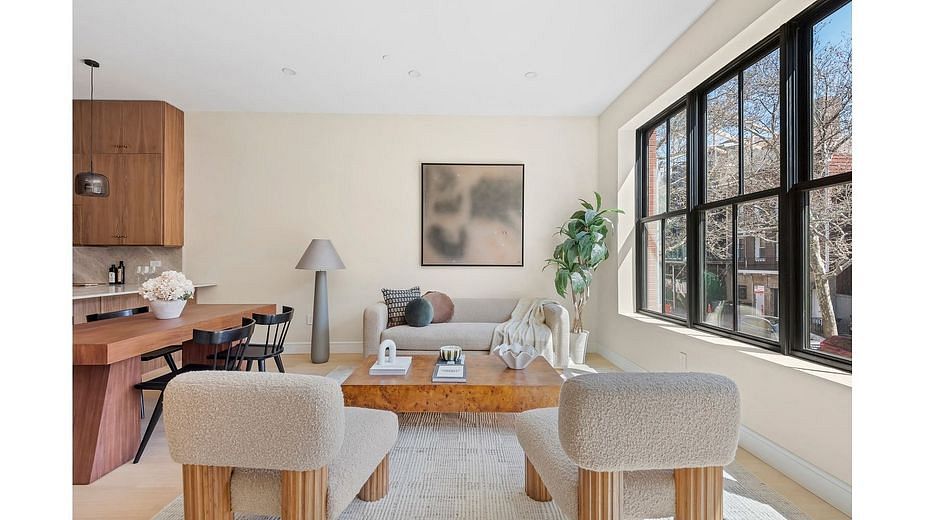 21 Conselyea Street #2