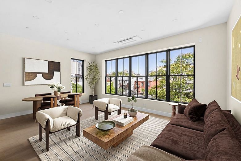 21 Conselyea Street #3