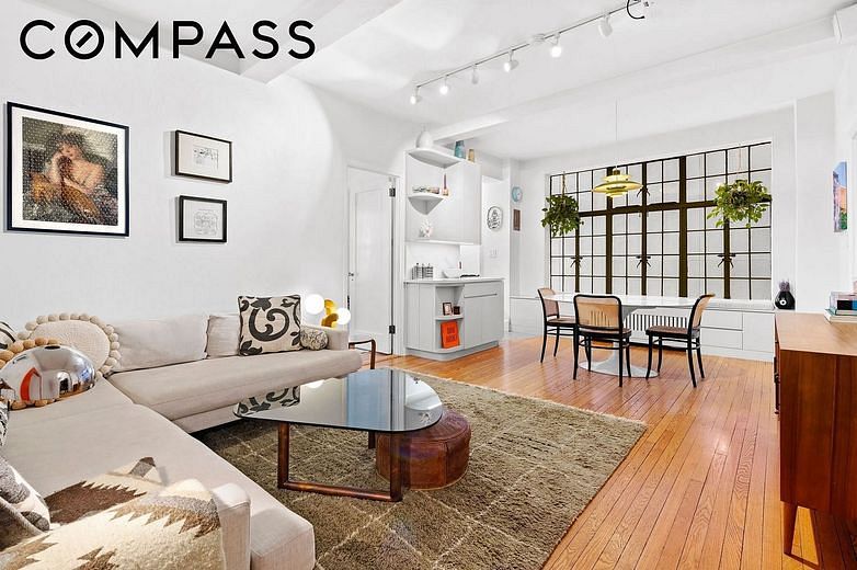 21 East 10th Street #5A