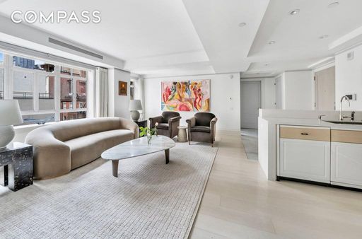 Image 1 of 17 for 21 East 61st Street #6A in Manhattan, New York, NY, 10065