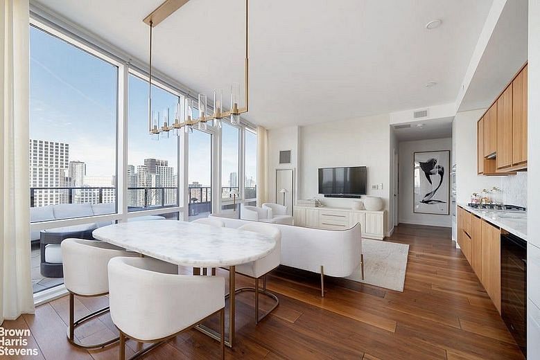 21 India Street #33B