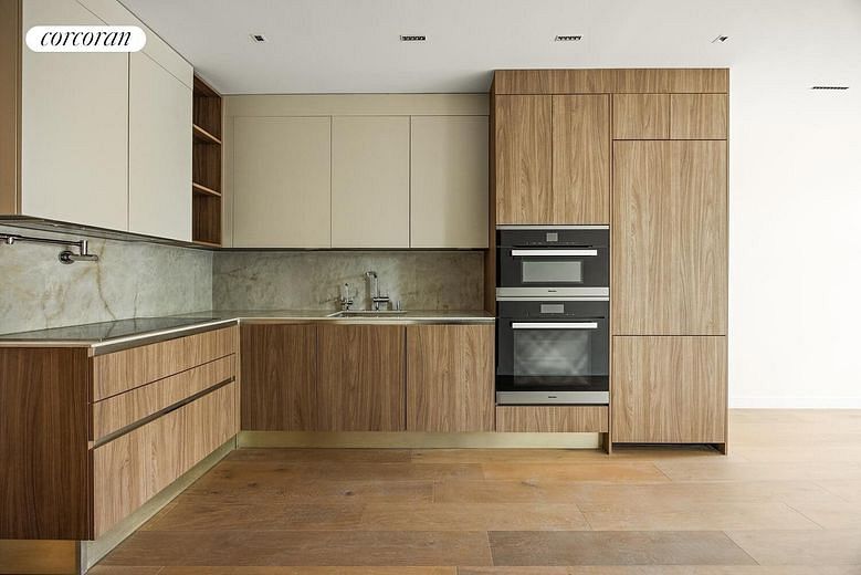 21 Lefferts Place #4