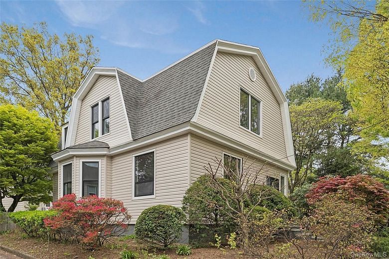 21 Mackey Avenue Avenue