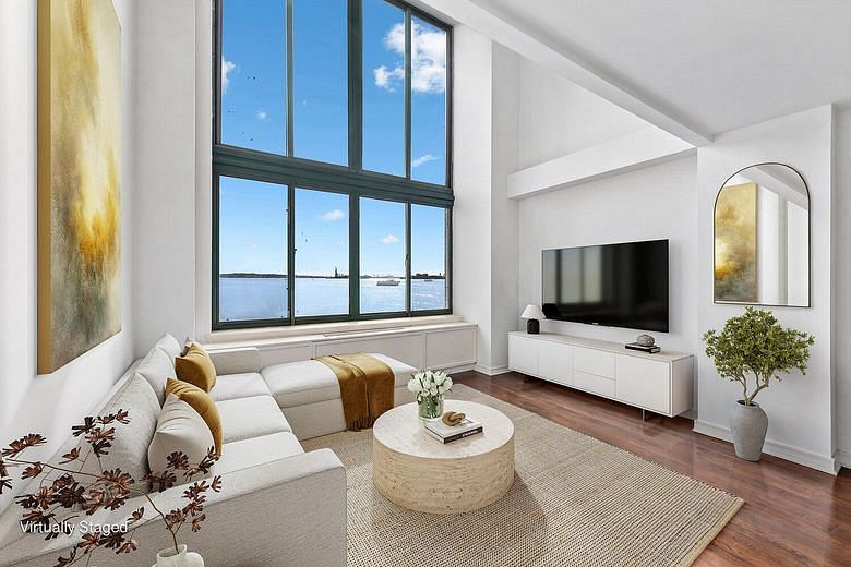 21 South End Avenue #207