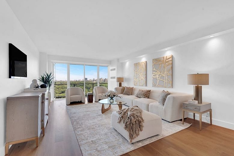 210 Central Park South #21D