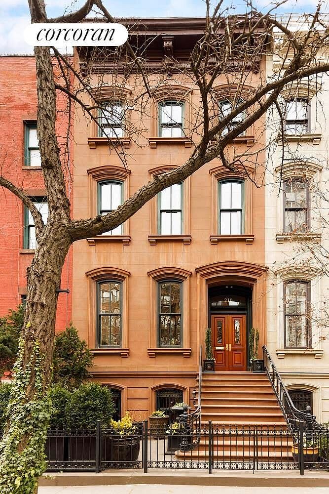 210 East 18th Street