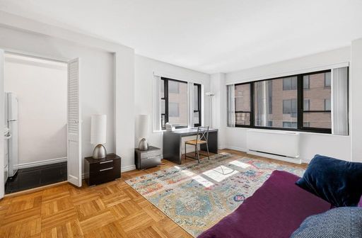 Image 1 of 8 for 210 East 47th Street #9a in Manhattan, New York, NY, 10017
