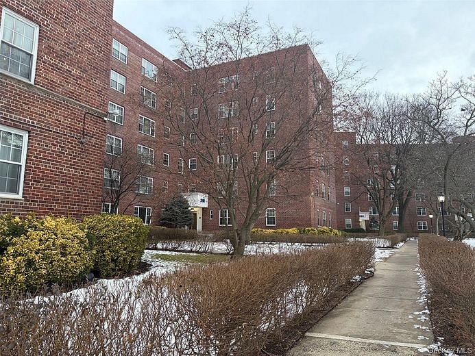 210 Pelham Road #5L