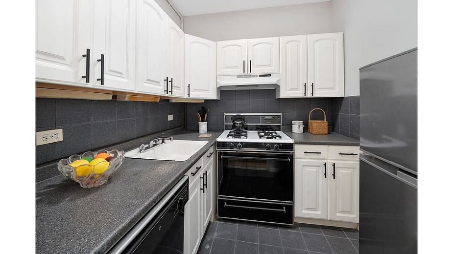 210 Riverside Drive #1A