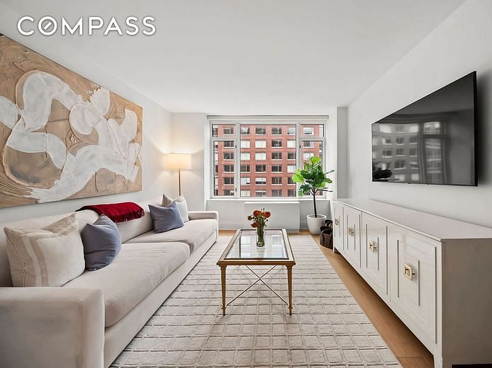 210 Warren Street #9F