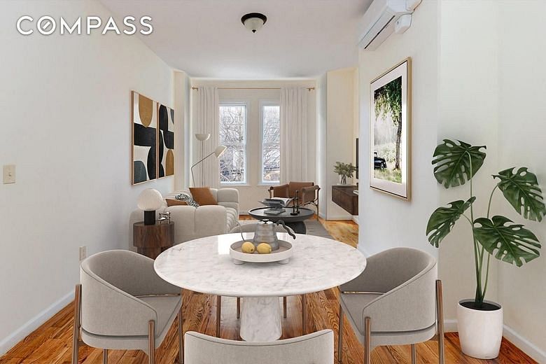 2104 Valentine Avenue